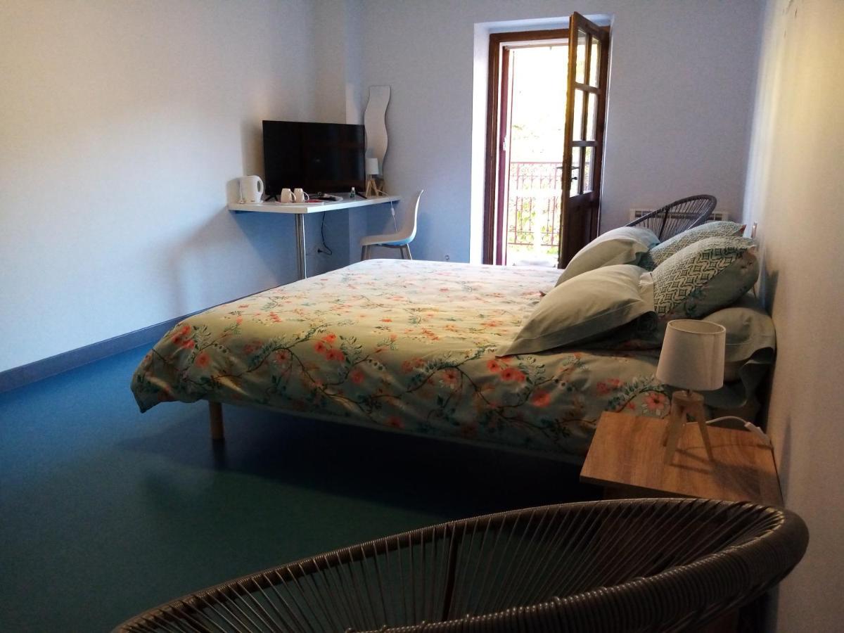 Auberge Du Marronnier Belmont-sur-Rance Екстер'єр фото